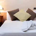 Hotel Ares 4*