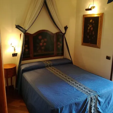 Hotell Ares Neapel