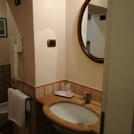 Ξενοδοχείο Ares 4*