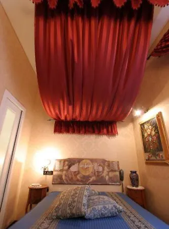 Ares Hotel Neapol